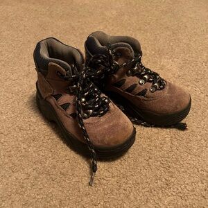 MT‎ Everest infant brown boots